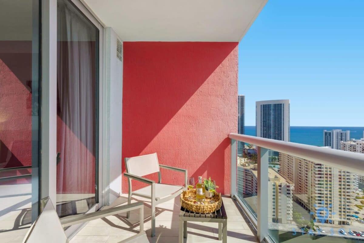 Amenities Balcony W Stunning Views-Beachfront Hallandale Beach Exterior photo